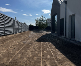 Vejos įrengimas: sėjimas, ruloninė veja - Laistymo sistemos, vejos paruo&scaron;imo žiemai darbai Vilniuje - 3