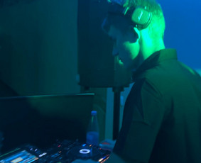 Muzikantai, dainininkai, grupės - Dj paslaugos Muzika Garsas &Scaron;viesos Vakarėlis - 2