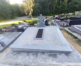Kapaviečių įrengimas. Paminklų ir dengimo plokščių gamyba. / TYLI KALVA, UAB / Darbų pavyzdys ID 4549766