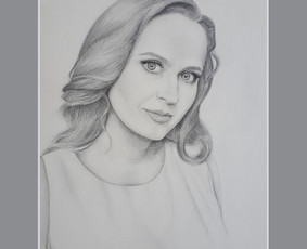 Portretas iš nuotraukų. Anglies pieštukai. 30x40 cm.