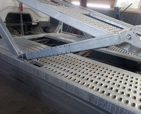 Metalo gaminiai platformos anstatai stumdomi vartai / Uab Mechanas / Darbų pavyzdys ID 4552020