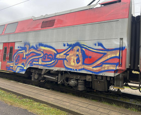 Srautinis valymas - Grafiti valymas, bei kiti auk&scaron;to slegio plovimo darbai. - 3