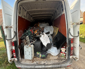 &Scaron;iuk&scaron;lių i&scaron;vežimas: statybinių ir kt. - Senu baldų ir &Scaron;iuk&scaron;lių i&scaron;vežimas. Pervežimai, Perkraustymai. - 1