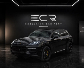 This 2024 Porsche Cayenne S in black has a 4.0-litre V8 (350 kW, about 475 hp) and all-wheel drive. It gives you the Cayenne mix of sporting dynamics and SUV comfort, with sunroof and the complete eq...