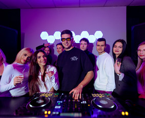 Dj - Vedėjas - Garsas - Apšvietimas - Tech Aptarnavimas / ATIK ESUP / Darbų pavyzdys ID 4567004