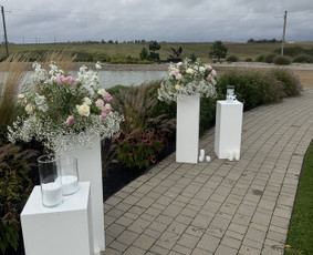 Švenčių dekoravimas ir floristika- estetiškas minimalizmas / Laura Abromaviciene / Darbų pavyzdys ID 4569796