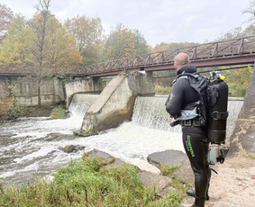 Povandeniniai darbai, narų paslaugos - Povandenininiai darbai ir paie&scaron;ka - 2