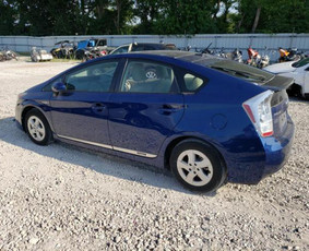 Lengvųjų automobilių nuoma - Toyota prius nuoma - 1