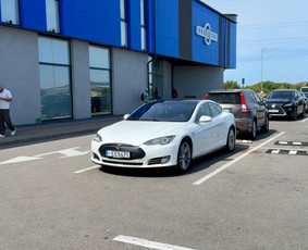 Keleivių pervežimas - Keleivių Pervežimas Tesla Mikroautobusai Iki 8 Keleivių - 4