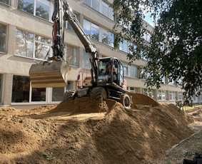 Statybinės technikos nuoma - Ekskavatoriaus Bobcat Buldozerio Vibrovolo 3dgreiderio nuoma - 3