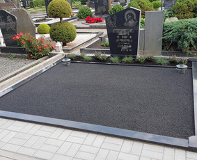 Kapavietės projekto įrengimas, paminklo bei granito bortelių montavimas, dekoravimas skalda, trinkelių klojimas.