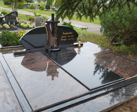 Paminklai. Uždangos. Antkapiai. Stalviršiai. Laiptai. / MB Akmens Broliai / Darbų pavyzdys ID 1030669