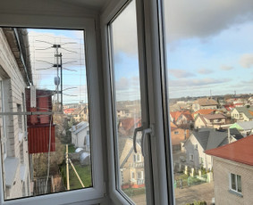 Balkonų stiklinimas - Plastikinių langų , Remontas ir Priežiūra Klaipėdos apskritį - 2