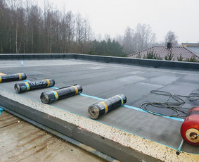 Stogų &scaron;iltinimas - Plok&scaron;čių stogų dengimas prilydoma danga - 1