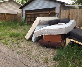 Šiukšlių išvežimas - Perkraustymo Paslaugos - Krovinių Pervežimas - Utilizavimas - 1