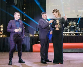 Renginių vedėja Kristina ir grupė - Viešųjų renginių vedimas - 1 Viešųjų renginių vedimas - Renginių vedėja Kristina ir grupė - 1