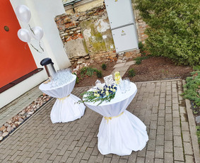 "Saldus Taip" šampano-vaišių staliukai / Saldus Taip / Darbų pavyzdys ID 1108207