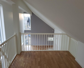 Visi medžio darbai, karkasiniai namai, terasos - Grindjuosčių montavimas - 3 Grindjuosčių montavimas - Visi medžio darbai, karkasiniai namai, terasos - 3