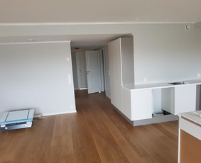 Visi medžio darbai, karkasiniai namai, terasos - Grindjuosčių montavimas - 1 Grindjuosčių montavimas - Visi medžio darbai, karkasiniai namai, terasos - 1