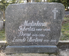 Raidžių kalimas ant paminklo kapinėse / Raidžių kalimas ant paminklo / Darbų pavyzdys ID 1170579
