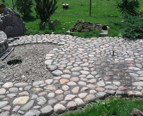 Grindinukas iš riedulio,Vaišvydava