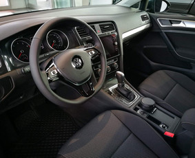 2018-2020 m. VW Golf MK7 Comfortline Business Facelift 1.0 TSI 85KW. Ekonomiškas benzininis variklis. Automatinė pavarų dėžė.