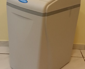 Automatinis minkštinimo filtras WaterBoss 700
1. Draugiška vartotojo sąsaja. Įvesti duomenys išsaugomi atmintyje.
2. Valdymo vožtuvas. Begarsis, pilnai automatinis.
3. Dviejų skyrių filtru...
