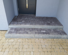 Laiptai i&scaron; trinkelių - Profesionalus trinkelių klojimas, vejos įrengimas - 3