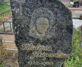 Raidžių kalimas kapavietėse / Vidmantas / Darbų pavyzdys ID 1246931