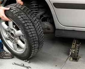 Automobilio rato keitimas