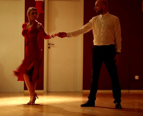 "Šokdami tango  neturite mąstyti apie žingsnius. Klausydami tango muzikos, turite išreikšti savo jausmus "