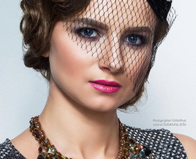 Asmeninės fotosesijos, fotostudijoje ir viešoje erdvėje.
Foto-studijos nuoma- tik 10,€/ 1 val.
Foto-studijos adresas: Šaltinių g-vė 11-18 , Vilnius