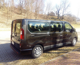 Autobusiukų nuomos kainos:

1 d. - 60 eur
2-3 d. - 50 eur
4-7 d. - 45 eur
8-14 d. - 40 eur
Ilgalaikė nuoma pagal susitarimą.