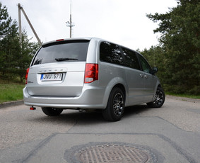 Minivenų nuomos kainos:

1 d. - 40 eur
2-3 d. - 35 eur
4-7 d. - 30 eur
8d ir daugiau pagal susitarimą.