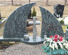 Paminklai, antkapiai, granito plokštės kapo dengimui . / Anicetas Senulis / Darbų pavyzdys ID 245977