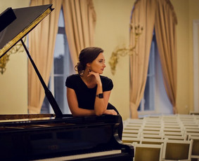 Muzikos mokytojai - Profesionali pianistė, atlikėja, fortepijono mokytoja - 2