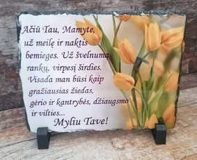 Foto akmens kaina 15 eurų, siuntimas registruotu paštu 2 eurai, omniva paštomatu 4,50