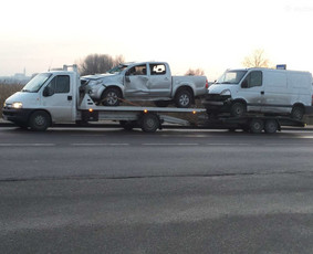 Techninė pagalba kelyje Šiauliai ir automobilių supirkimas - Pagalba užklimpus automobiliui - 1 Pagalba užklimpus automobiliui - Techninė pagalba kelyje Šiauliai ir automobilių supirkimas - 1