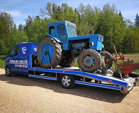 Žemės ūkio technikos transportavimas