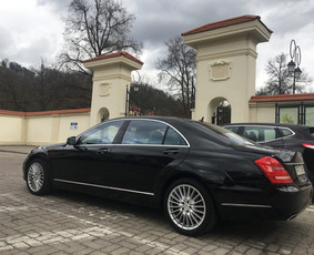 Keleivių pervežimas Vilniuje į "Vilniaus grand resort". Transfer in Vilnius. #w221 #w222 #sclass #starclass #vip #luxury #transport #transfer #vestuvėms #vestuvės weddings