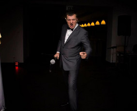 Renginių vedėjas - Viešųjų renginių vedimas - 1 Viešųjų renginių vedimas - Renginių vedėjas - 1