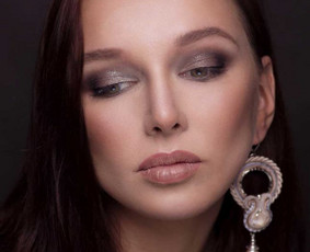 Vanile makeup - Glitter body art - Proginis makiažas - 1 Proginis makiažas - Vanile makeup - Glitter body art - 1