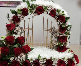 Gedulo vainikų ruošimas - Gėlių pristatymas Alytuje - Balionų arka - 4