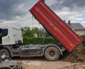 Žvyras, smėlis, skalda, atsijos, juodžemis iki 15m3 - Krovinių pervežimas - 1 Krovinių pervežimas - Žvyras, smėlis, skalda, atsijos, juodžemis iki 15m3 - 1