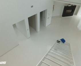 MAPEFLOOR SL savaime išsilyginanti epoksidinė grindų danga (balta) . Gyvenamasis namas.
http://velvemst.lt/uploads/Mapefloor_SL_lt.pdf