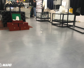 ULTRATOP dekoratyvinio betono grindų danga. Natūralus efektas. Prekybinės paskirties patalpos "SALT Concept" Vilniuje. 
http://velvemst.lt/uploads/517_ultratop_lt_160318.pdf