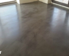 ULTRATOP cementinė savaime išsilyginanti grindų danga. Lengvai poliruotas efektas.
http://velvemst.lt/uploads/517_ultratop_lt_160318.pdf