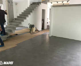 ULTRATOP cementinė savaime išsilyginanti grindų danga. Lengvai poliruotas efektas.
http://velvemst.lt/uploads/517_ultratop_lt_160318.pdf