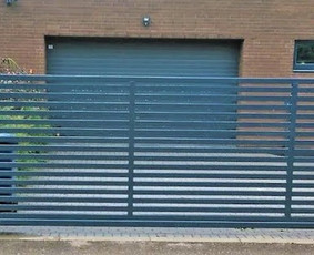 Metalinės tvoros - Tvorų, vartų, vartelių bei terasų montavimas - 4