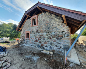 Akmens mūro restauracija.Dvarų restauracija